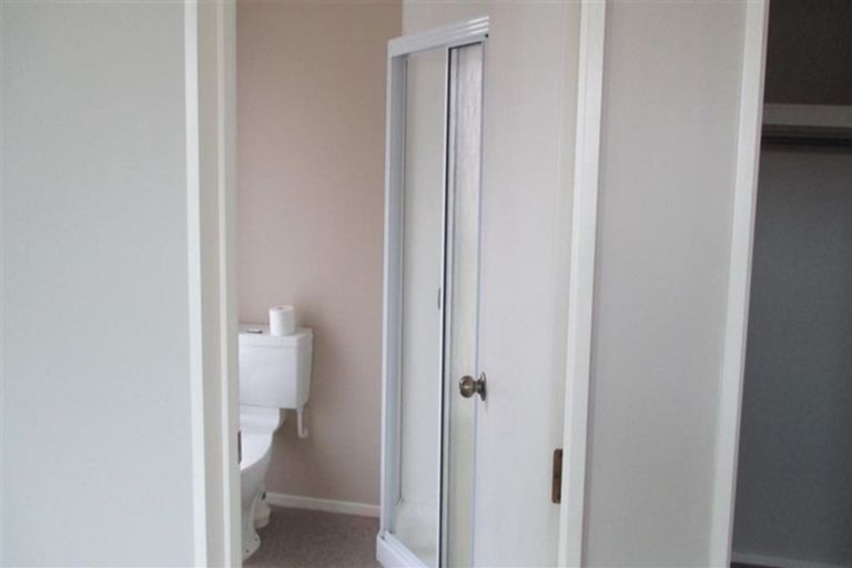 Photo of property in 3 Pyatt Place, Redwood, Christchurch, 8051