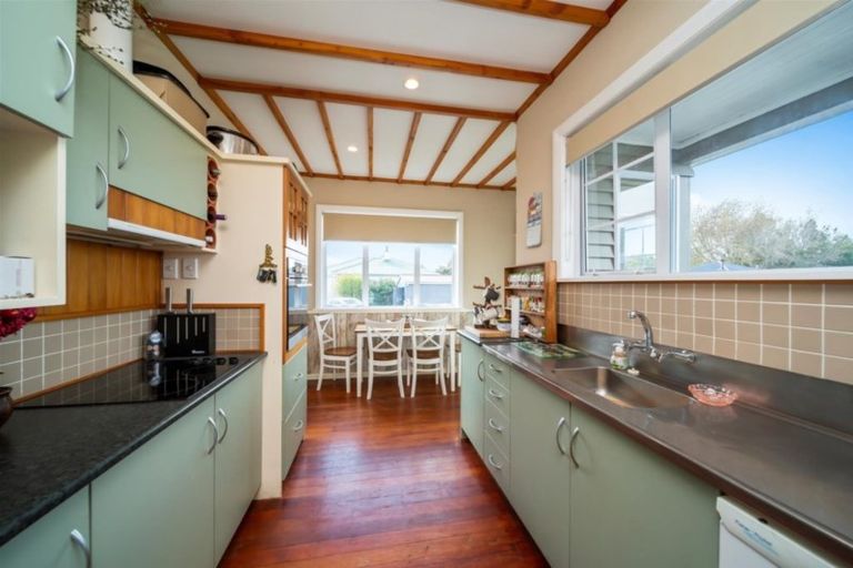 Photo of property in 30 Achilles Street, Stratford, 4332