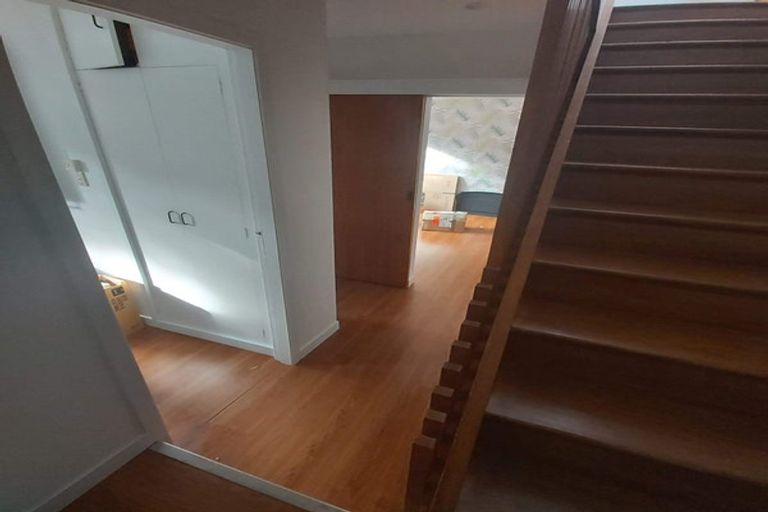 Photo of property in 2/249 Muritai Road, Eastbourne, Lower Hutt, 5013