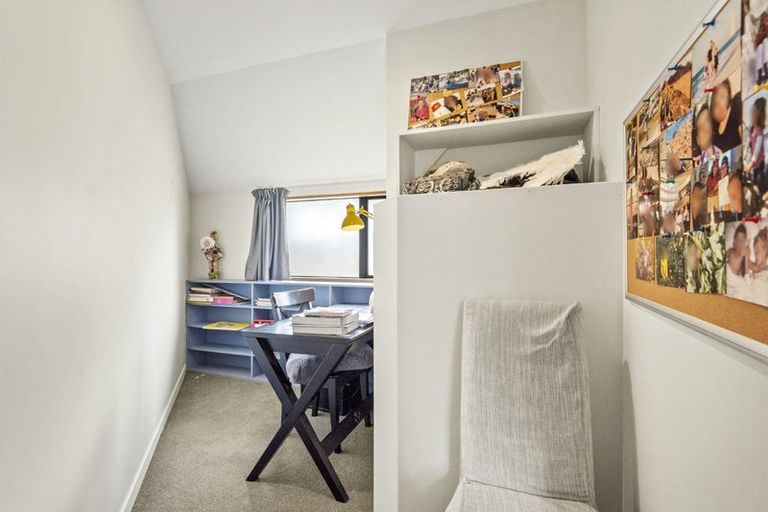 Photo of property in 18 Beulah Avenue, Rothesay Bay, Auckland, 0630