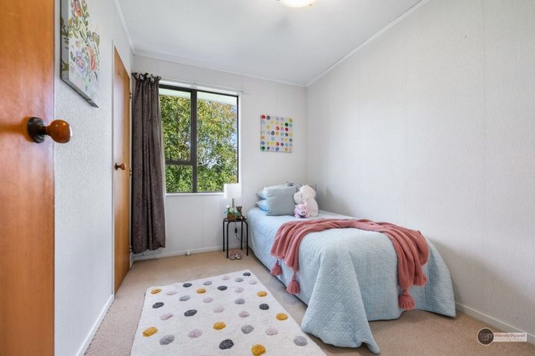 Photo of property in 2/51 Singers Road, Korokoro, Lower Hutt, 5012