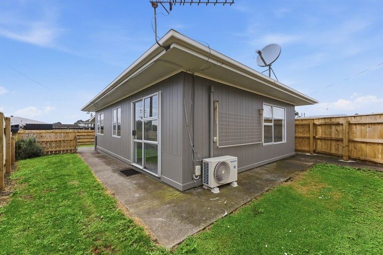 Photo of property in 209 Seaview Road, Marfell, New Plymouth, 4310