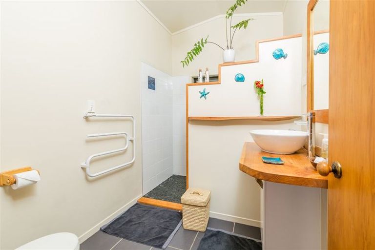 Photo of property in 33 Te Ra Road, Kaeo, Kerikeri, 0295