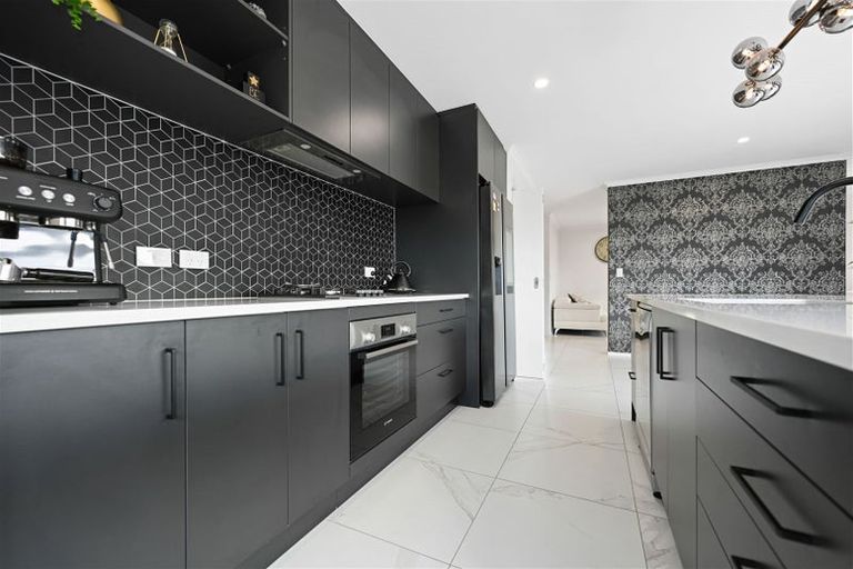 Photo of property in 5 Kowaro Street, Rototuna North, Hamilton, 3210