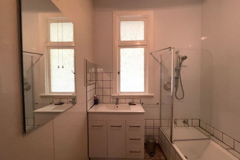 Photo of property in 104 Signal Hill Road, Opoho, Dunedin, 9010