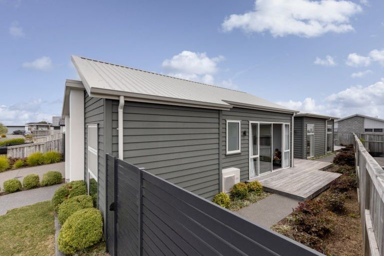 Photo of property in 24 Knightia Drive, Papamoa Beach, Papamoa, 3118