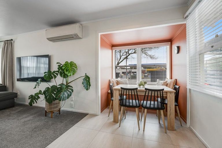 Photo of property in 71b Red Beach Road, Red Beach, 0932