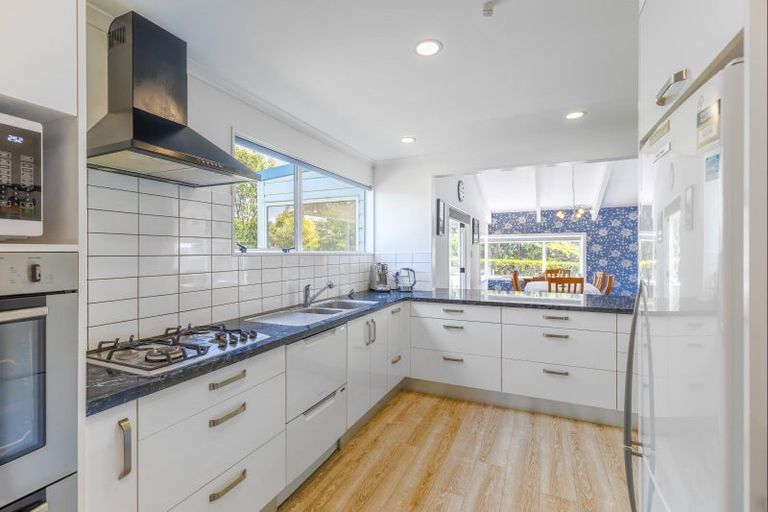 Photo of property in 12a Bronte Place, Whalers Gate, New Plymouth, 4310