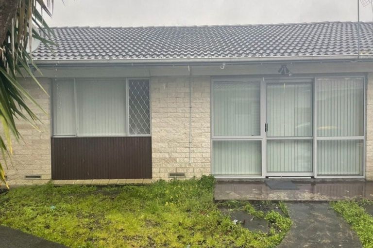 Photo of property in 2/66 Huia Road, Papatoetoe, Auckland, 2025
