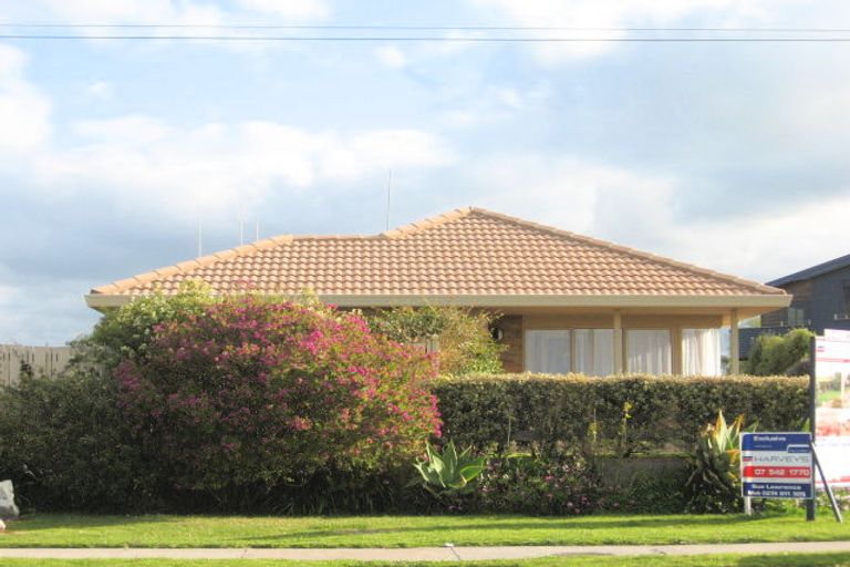Photo of property in 380 Papamoa Beach Road, Papamoa Beach, Papamoa, 3118