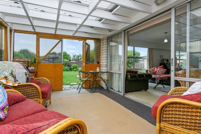 Photo of property in 5 Woodstock Crescent, Leamington, Cambridge, 3432