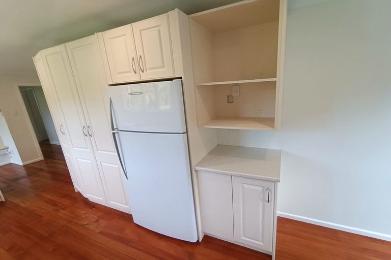 Photo of property in 139 Kamahi Street, Stokes Valley, Lower Hutt, 5019