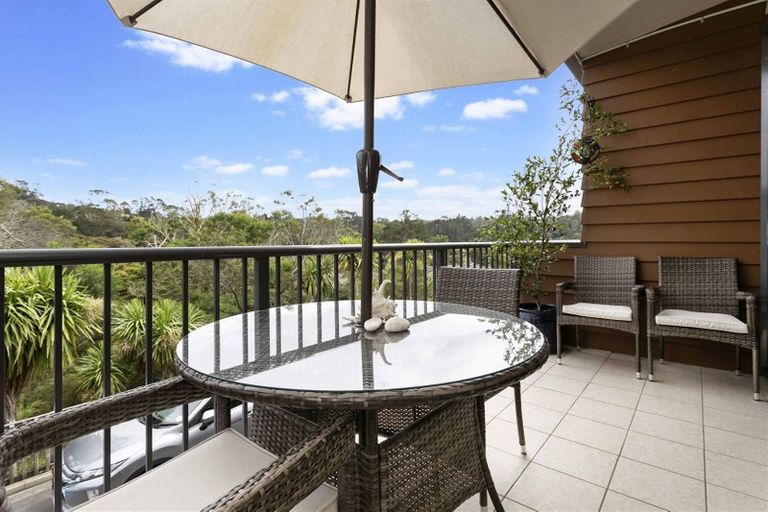 Photo of property in 25/28 The Avenue, Albany, Auckland, 0632