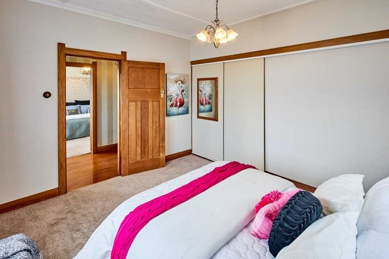 Photo of property in 1 Boulcott Street, Boulcott, Lower Hutt, 5010