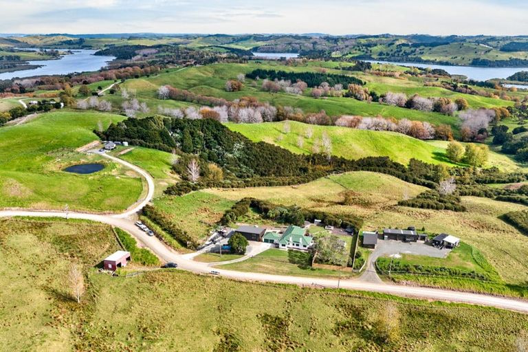 Photo of property in 161 Ranganui Road, Kaiwaka, 0573