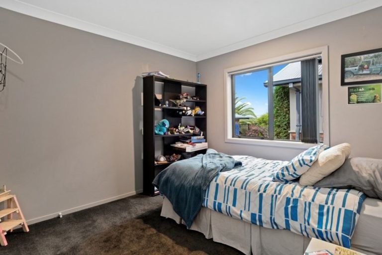 Photo of property in 16 Olive Close, Omokoroa, 3114