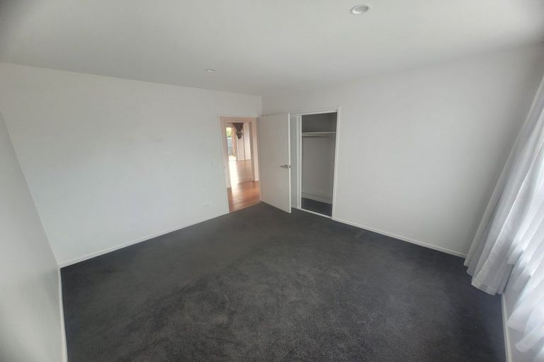 Photo of property in 1/223 Main North Road, Redwood, Christchurch, 8051