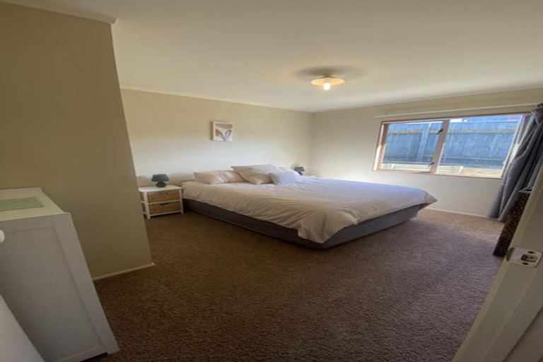 Photo of property in 32 Campion Road, Waikanae Beach, Waikanae, 5036