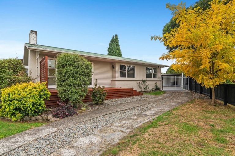 Photo of property in 3 Tawavale Street, Pukehangi, Rotorua, 3015