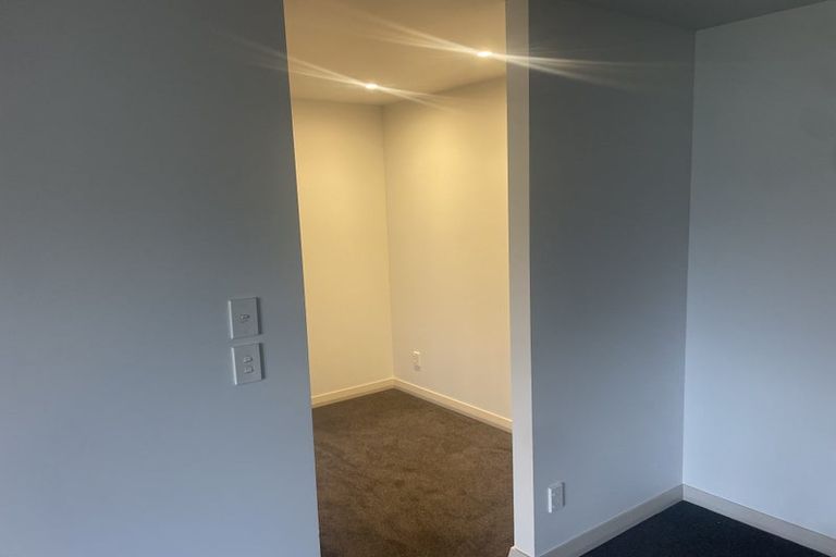 Photo of property in 12 Countess Close, Maupuia, Wellington, 6022