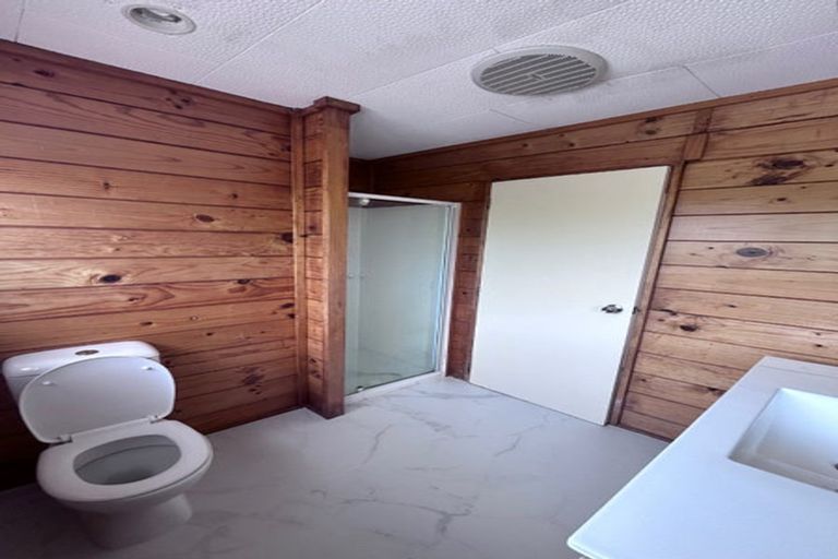 Photo of property in 145 Botany Road, Botany Downs, Auckland, 2010