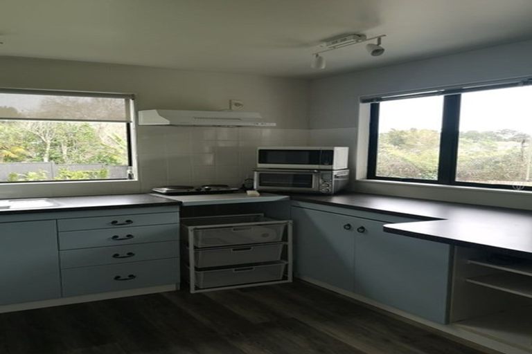 Photo of property in 4 Deborah Place, Okura, Albany, 0792