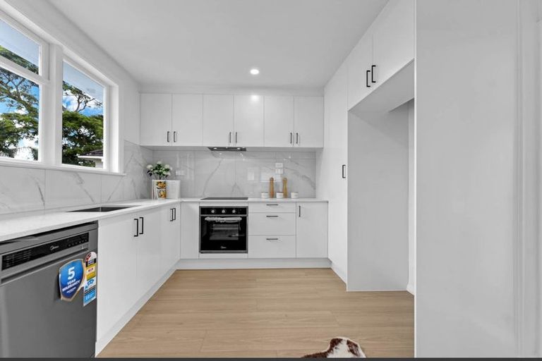 Photo of property in 31 Arimu Road, Papakura, 2110