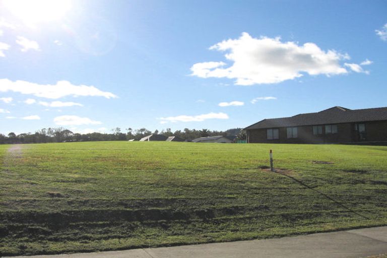 Photo of property in 8 Halyard Loop, Haruru, 0204