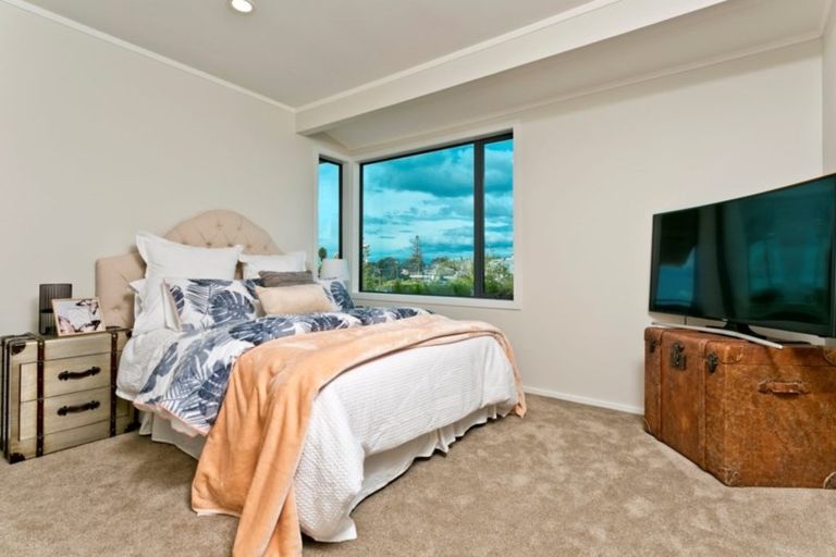 Photo of property in 74 Churchill Road, Murrays Bay, Auckland, 0630