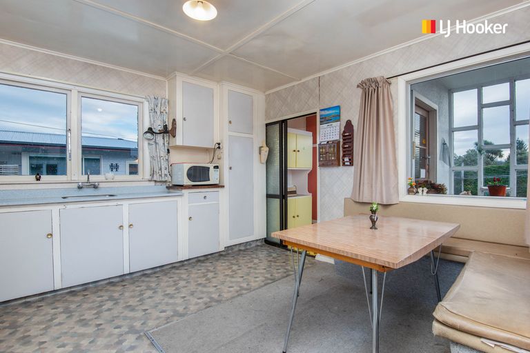 Photo of property in 22 Doon Street, Mosgiel, 9024