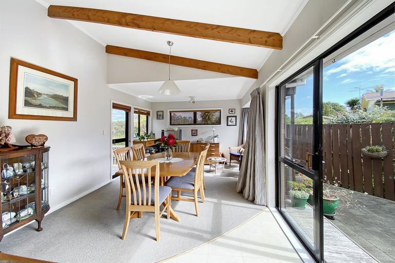 Photo of property in 25 Fairway Drive, Kerikeri, 0230