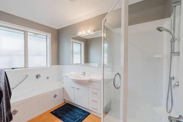 Photo of property in 82 Rototuna Road, Rototuna, Hamilton, 3210