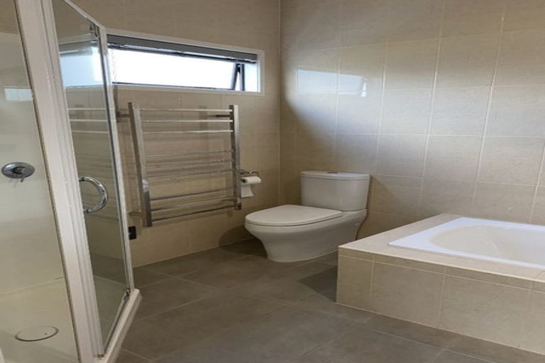 Photo of property in 2/19 Havelock Road, Havelock North, 4130