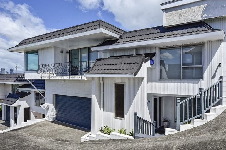 Photo of property in 2/47 Clarence Street, Devonport, Auckland, 0624