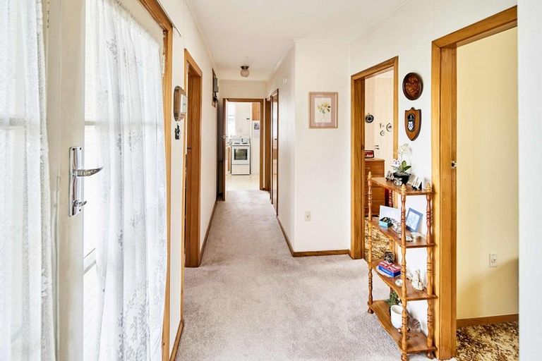 Photo of property in 1 Rosina Street, Clouston Park, Upper Hutt, 5018