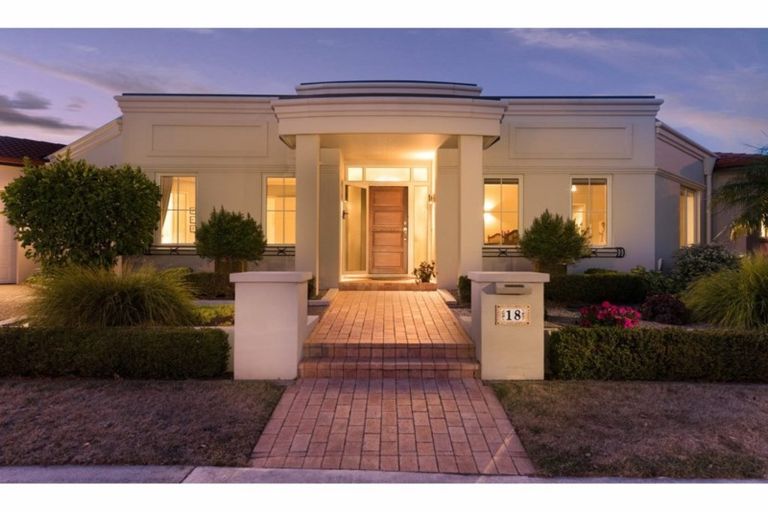 Photo of property in 18 Bermuda Drive, Papamoa Beach, Papamoa, 3118