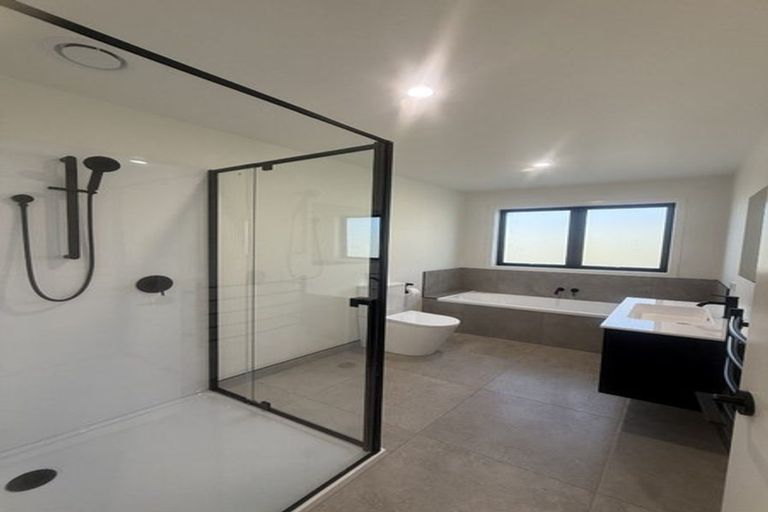 Photo of property in 101 Hamilton Drive, Waiuku, 2123