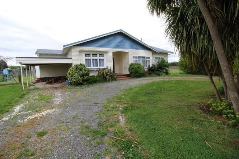 Photo of property in 142 Seddon Street, Patutahi, Gisborne, 4072