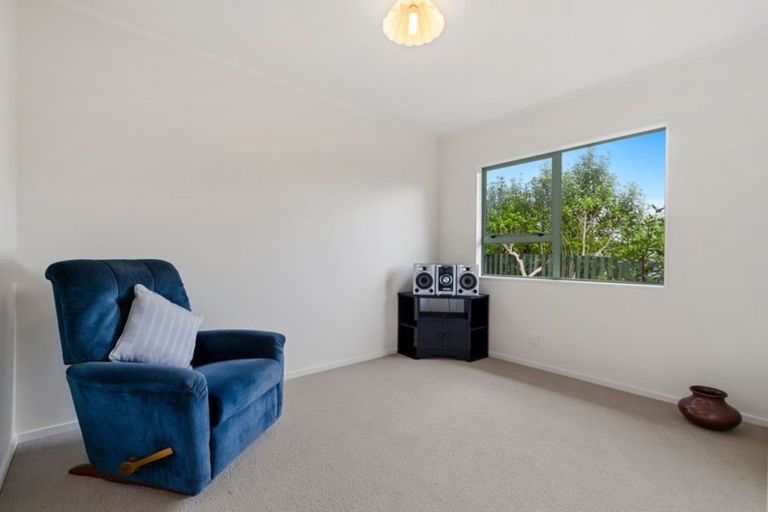 Photo of property in 2/21 Alexander Street, Papakura, 2110