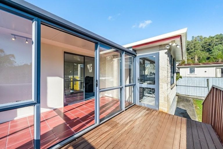 Photo of property in 94 Manuka Street, Stokes Valley, Lower Hutt, 5019