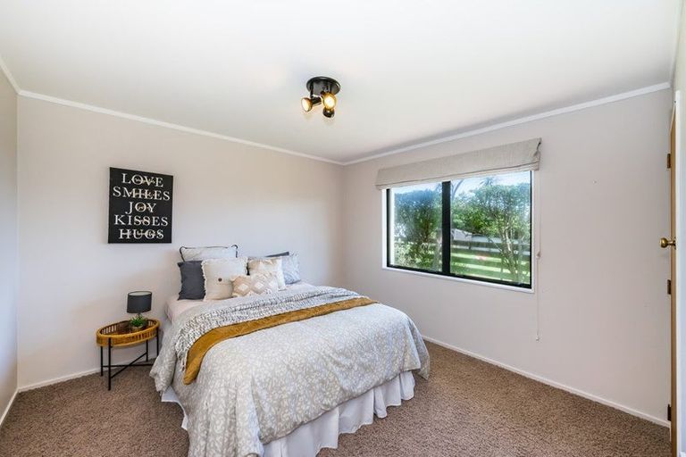 Photo of property in 343 Te Horo Beach Road, Te Horo Beach, Otaki, 5581