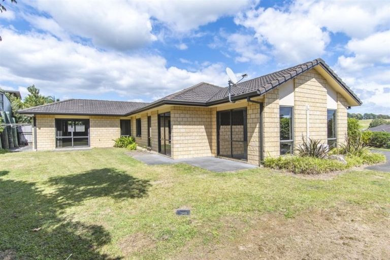 Photo of property in 5 Hillford Place, Welcome Bay, Tauranga, 3175