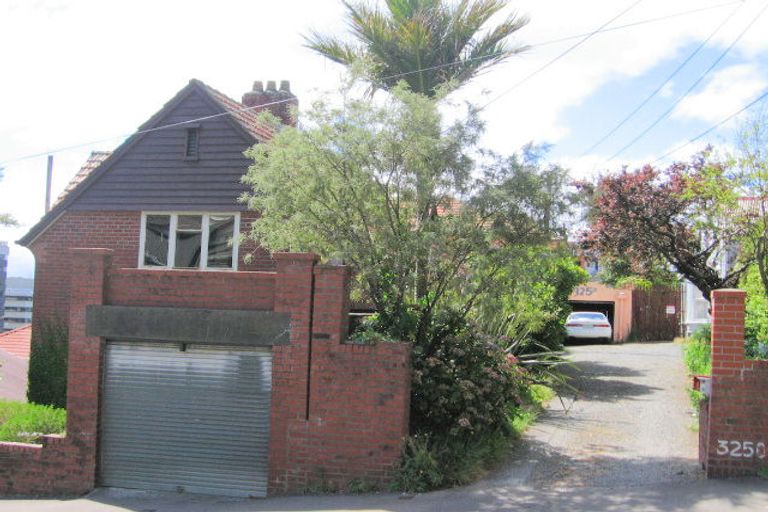 Photo of property in 323 The Terrace, Te Aro, Wellington, 6011