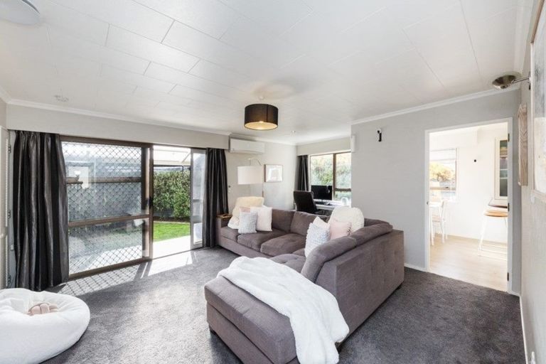 Photo of property in 17b Cecil Place, Cloverlea, Palmerston North, 4412