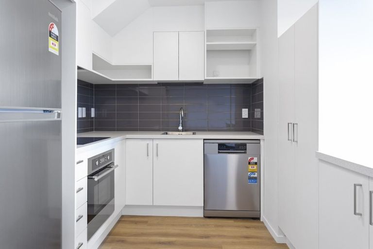 Photo of property in Amuri Park Apartments, 27/280 Bealey Avenue, Christchurch Central, Christchurch, 8013