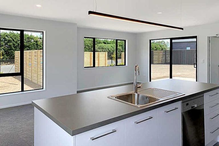 Photo of property in 1 Northmoor Boulevard, Rolleston, 7615