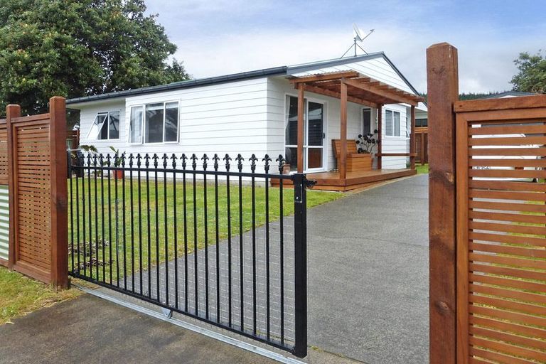 Photo of property in 126a Mayfair Avenue, Whangamata, 3620