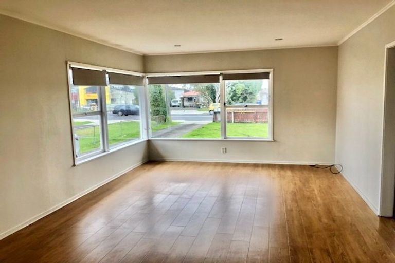 Photo of property in 1/3 Ocean View Road, Hillcrest, Auckland, 0627