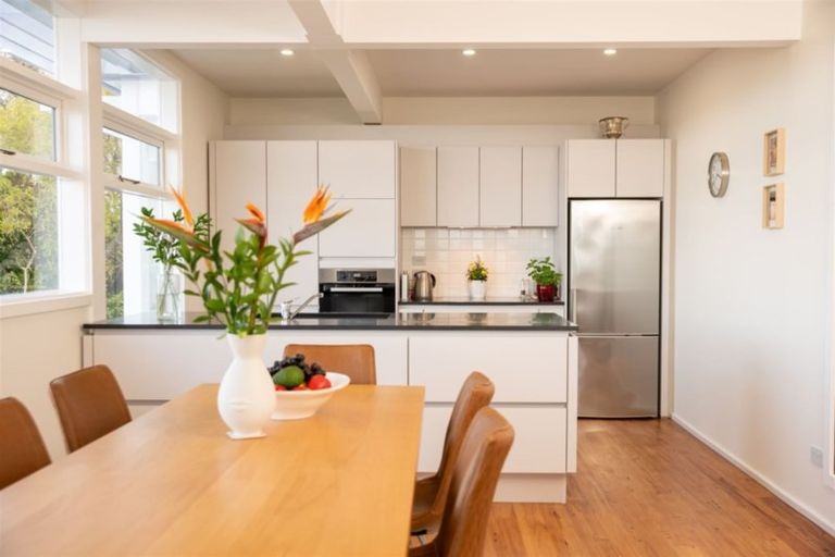 Photo of property in 27 Salamanca Road, Kelburn, Wellington, 6012