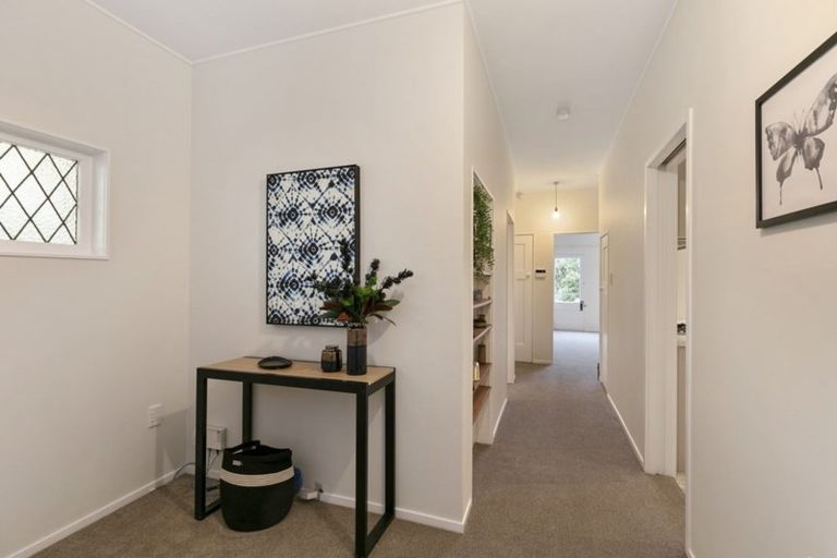 Photo of property in 107 Grant Road, Thorndon, Wellington, 6011